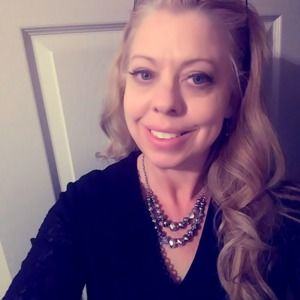 Meet your Posher, Monica